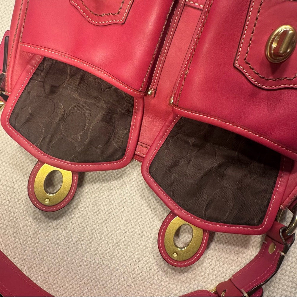 Coach Legacy Leather Shoulder Bag - Picture 8 of 9